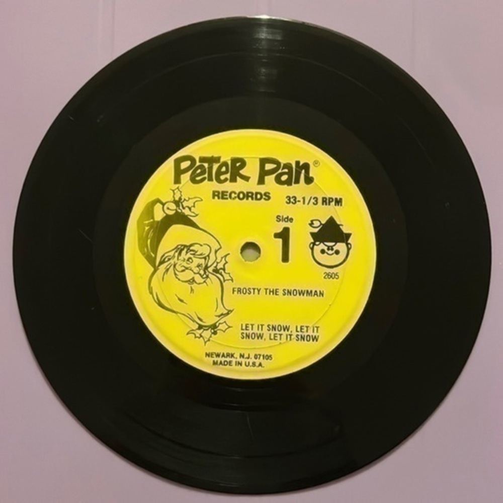 Peter Pan Records Frosty the Snowman, Let it Snow, Morris the Moose